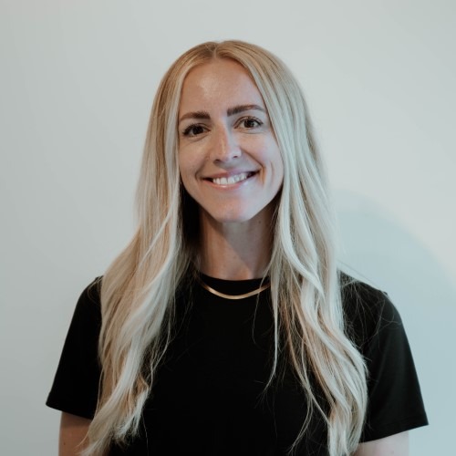 Dr. Amy Mackinnon